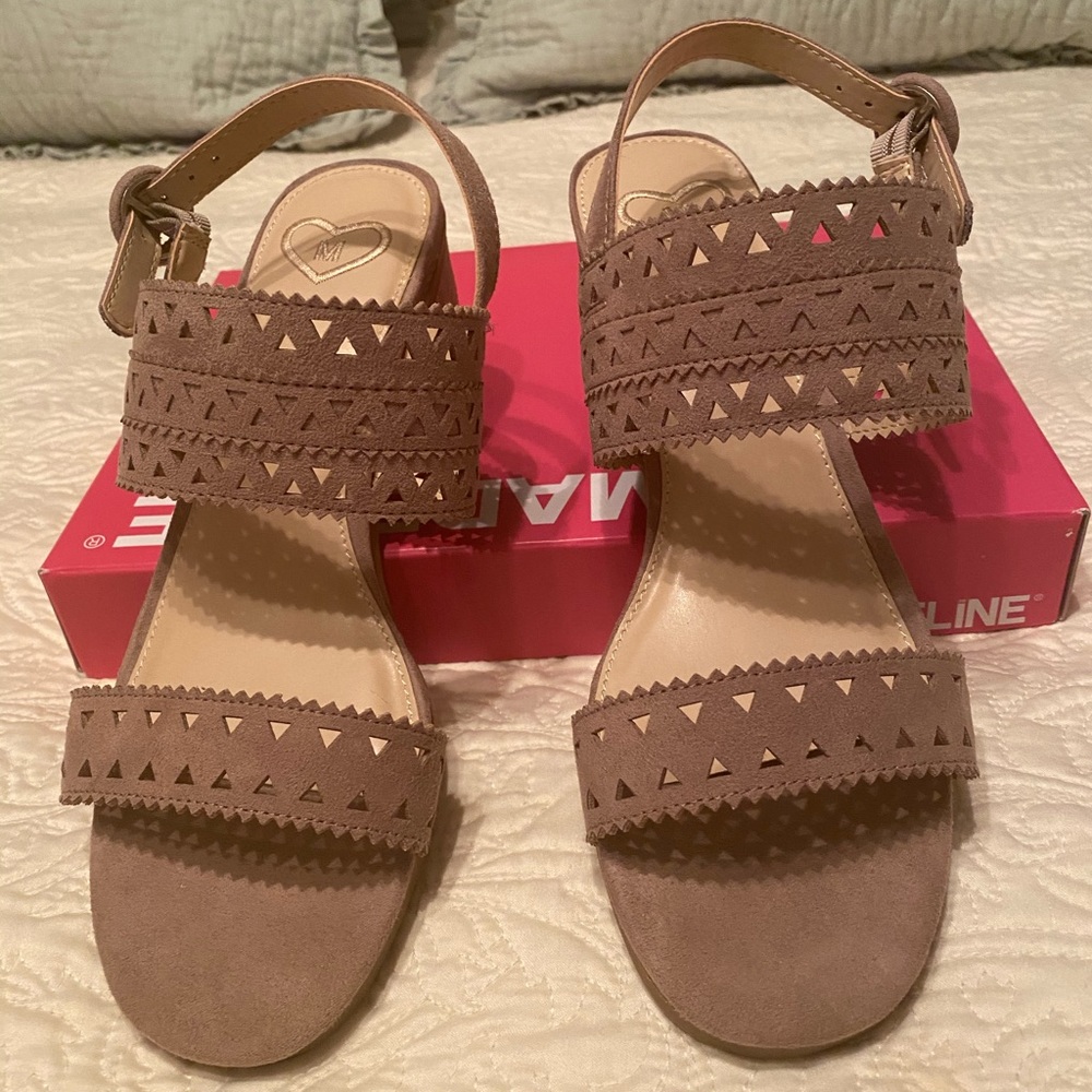 Sandal